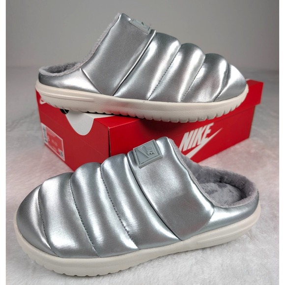 Nike Burrow Slippers Womens sz 8 metallic Sliver NEW NIB.‎ - Picture 1 of 7